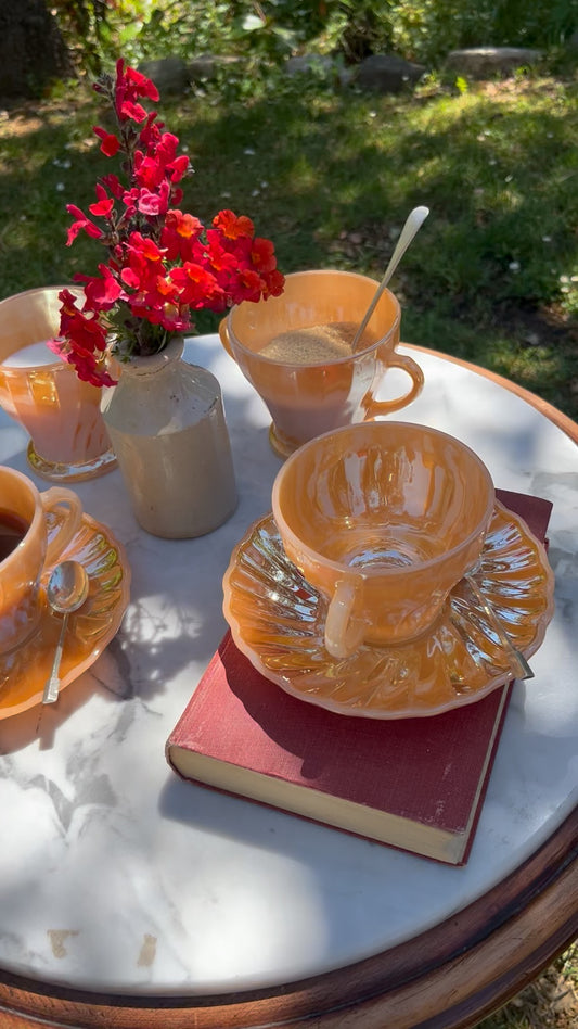 Set of 5 teacups and saucers, milk jug and sugar pot